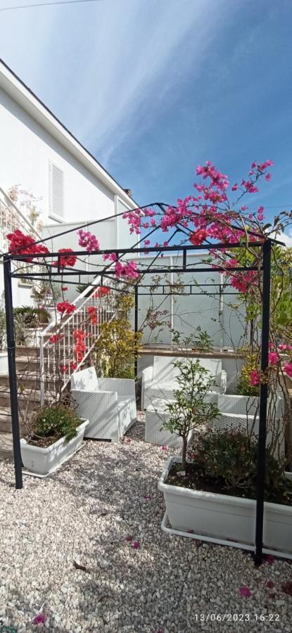 La Villa Degli Dei - Guest House Castellammare di Stabia Exterior foto